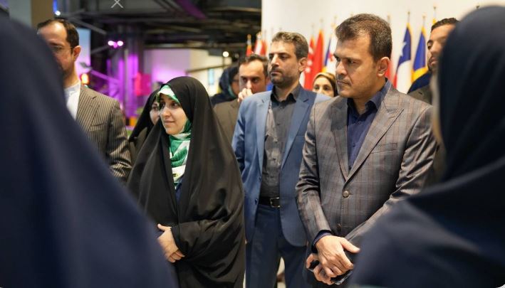 بازدید سه ساعته معاون رییس جمهور در امور زنان و خانواده از خانه نوآوری و فناوری ایران
